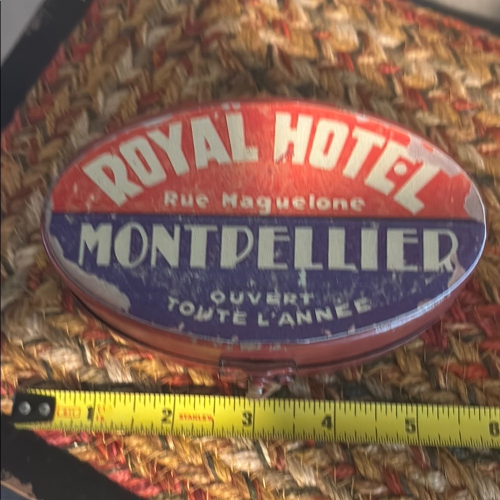 Vintage Red and Blue Decorative Box - Picture 13 of 13